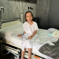 UPDATE 16.04.2025 – Sonia a trecut cu bine prin intervenția de miofasciotomie