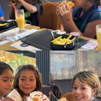Primul burger si prima inghetata la restaurant pentru Alexandra si Carla