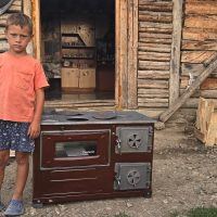 Cristi si cei patru frati ai lui au primit o soba pentru iarna